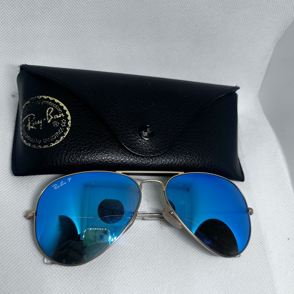 Ray-Ban Aviator Sunglasses with Blue Lenses